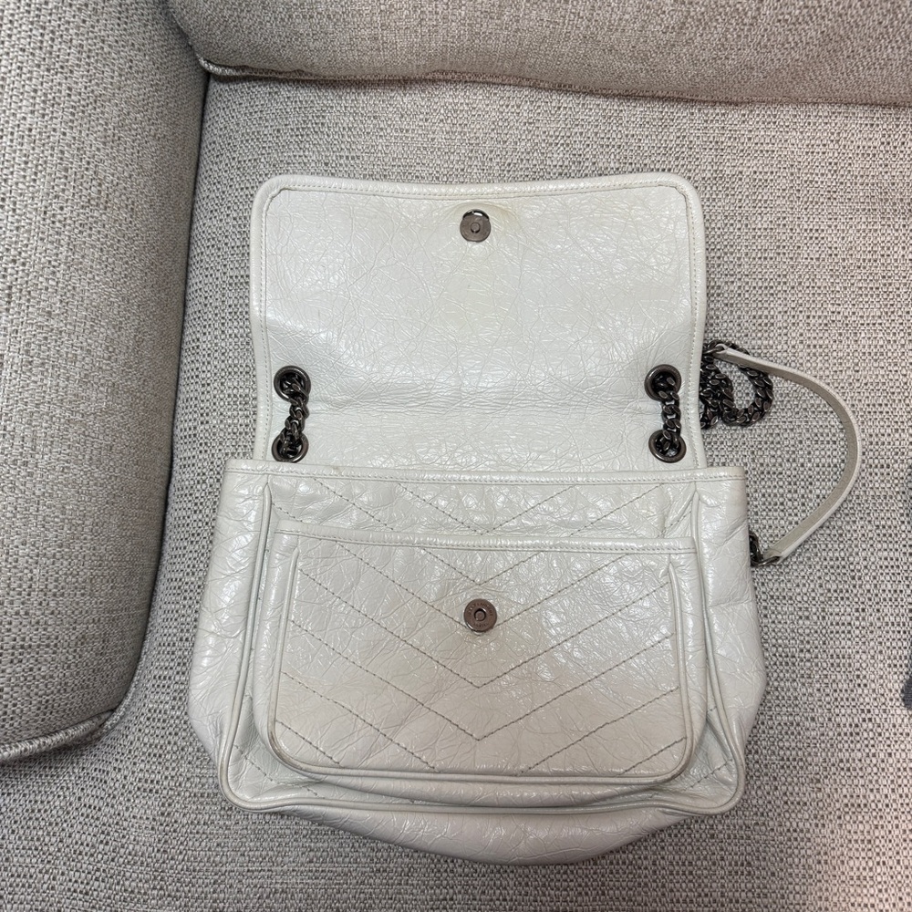 Saint Laurent Niki Medium Flap YSL Shoulder Bag in White‎ Crinkled Leather - Picture 7 of 16